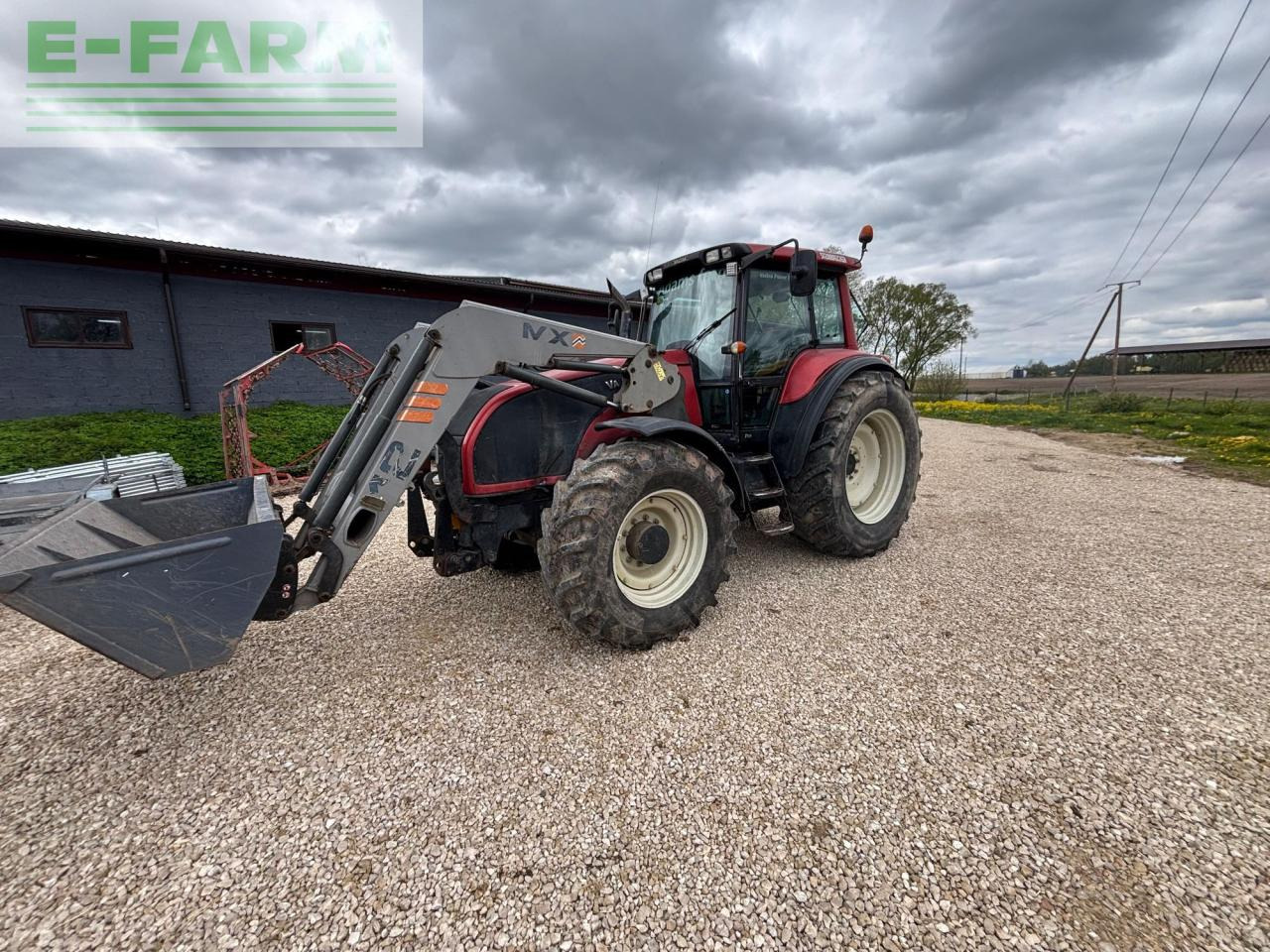 Valtra T130 - Traktors: foto 3 Valtra T130 - Traktors: foto 3