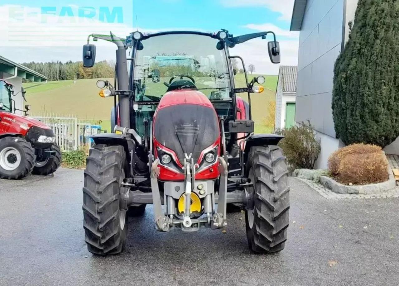 Valtra a 85 - Traktors: foto 2 Valtra a 85 - Traktors: foto 2