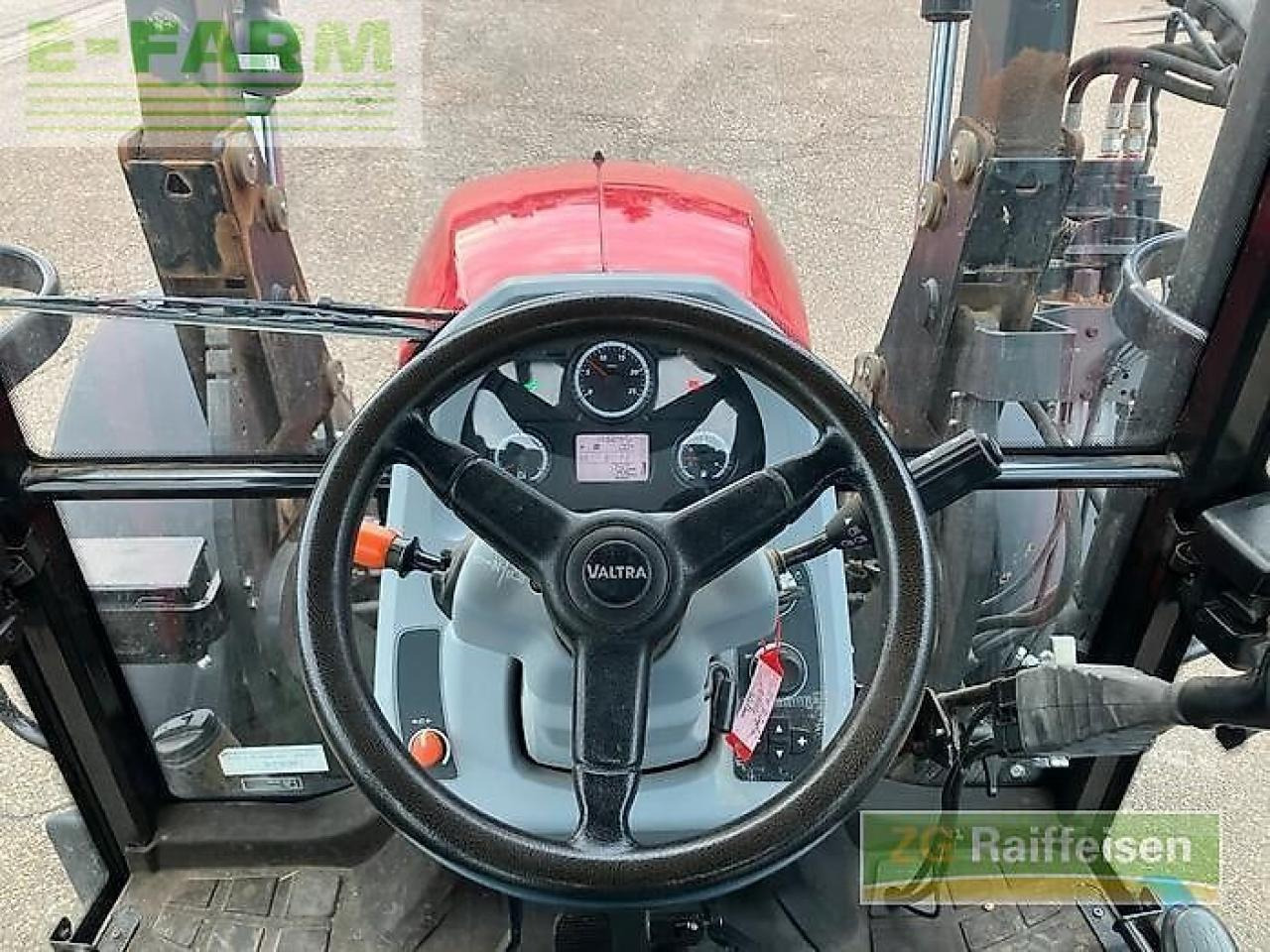 Traktors Valtra a104 mit frontlader: foto 11
