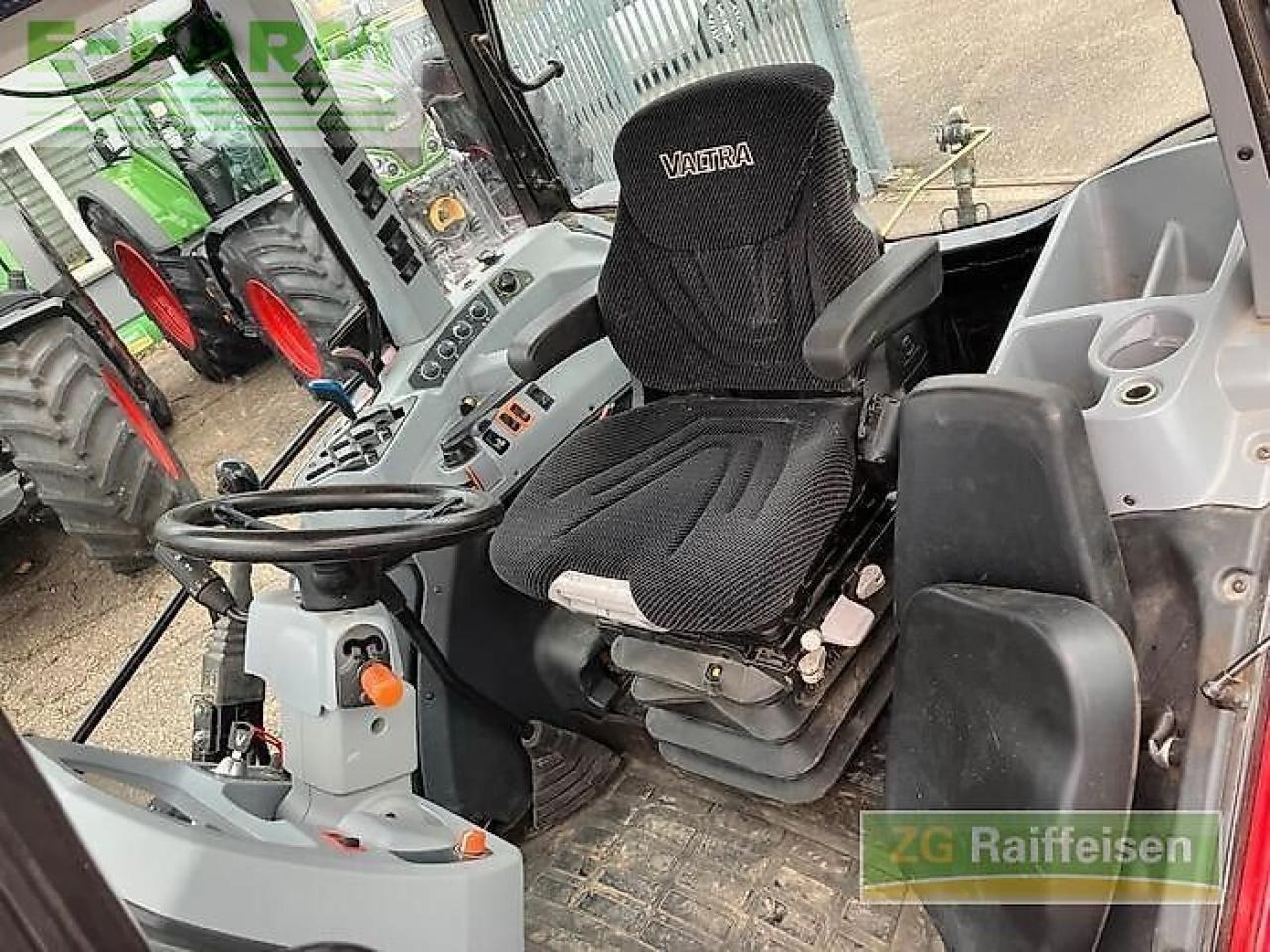 Traktors Valtra a104 mit frontlader: foto 10