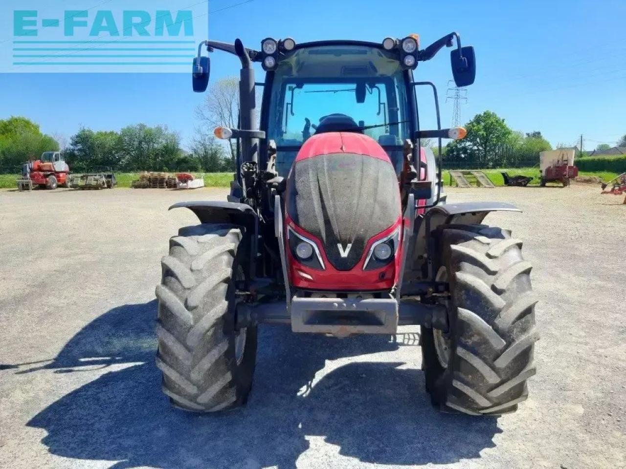 Valtra a114 - Traktors: foto 3 Valtra a114 - Traktors: foto 3