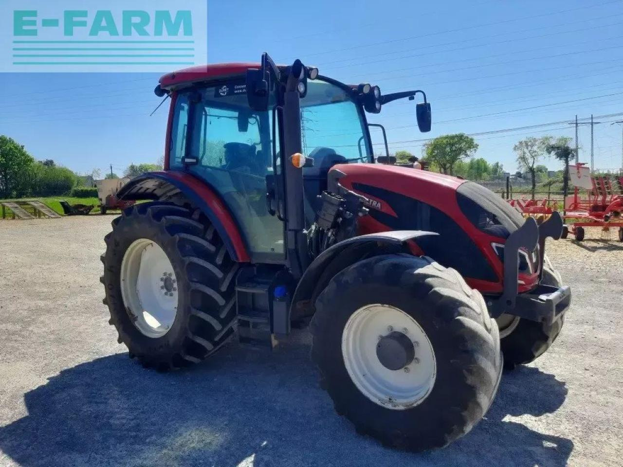 Valtra a114 - Traktors: foto 2 Valtra a114 - Traktors: foto 2