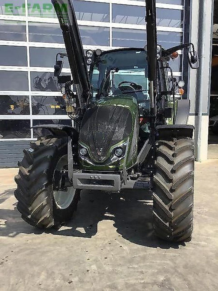 Valtra a115 mh4 - Traktors: foto 4 Valtra a115 mh4 - Traktors: foto 4