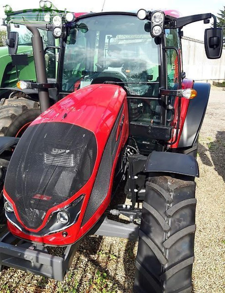 Valtra a75sh - Traktors: foto 1 Valtra a75sh - Traktors: foto 1