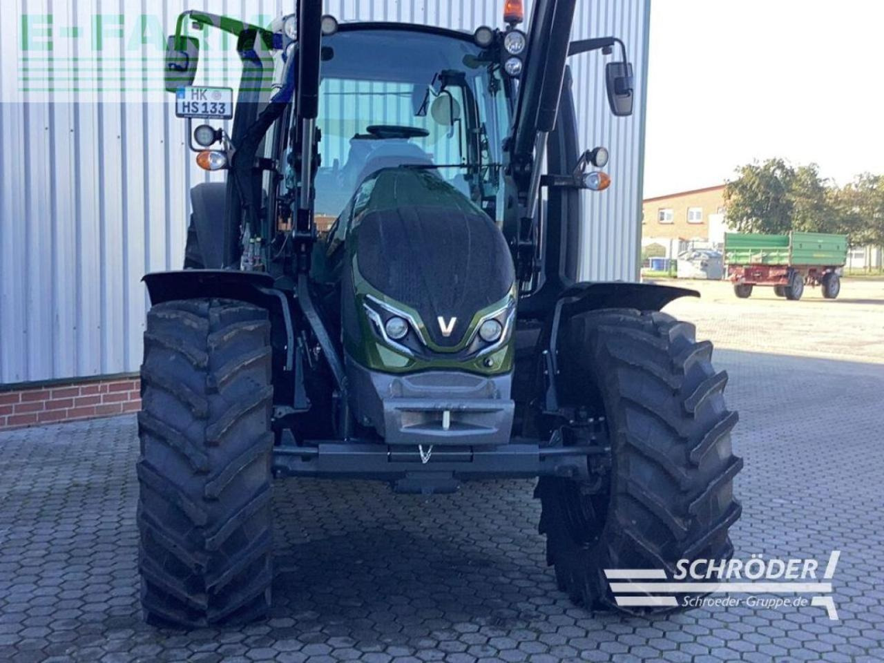 Valtra g 135 a - Traktors: foto 4 Valtra g 135 a - Traktors: foto 4