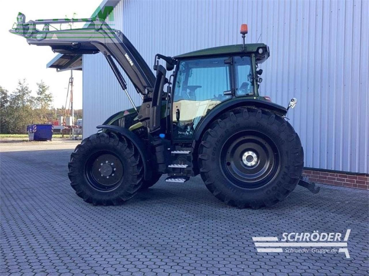 Valtra g 135 a - Traktors: foto 2 Valtra g 135 a - Traktors: foto 2