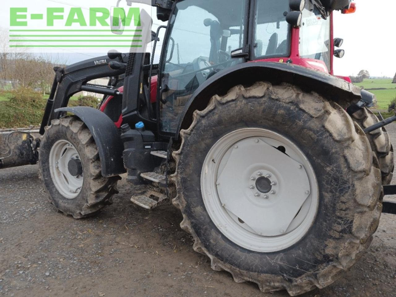 Valtra g105h - Traktors: foto 2 Valtra g105h - Traktors: foto 2