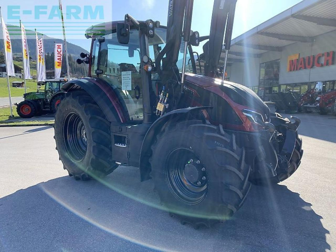 Valtra g125 ea + frontlader g4l - Traktors: foto 5 Valtra g125 ea + frontlader g4l - Traktors: foto 5