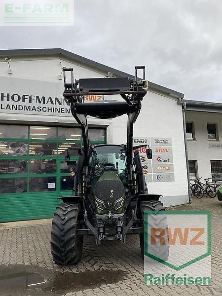 Valtra g135 v schlepper - Traktors: foto 1 Valtra g135 v schlepper - Traktors: foto 1