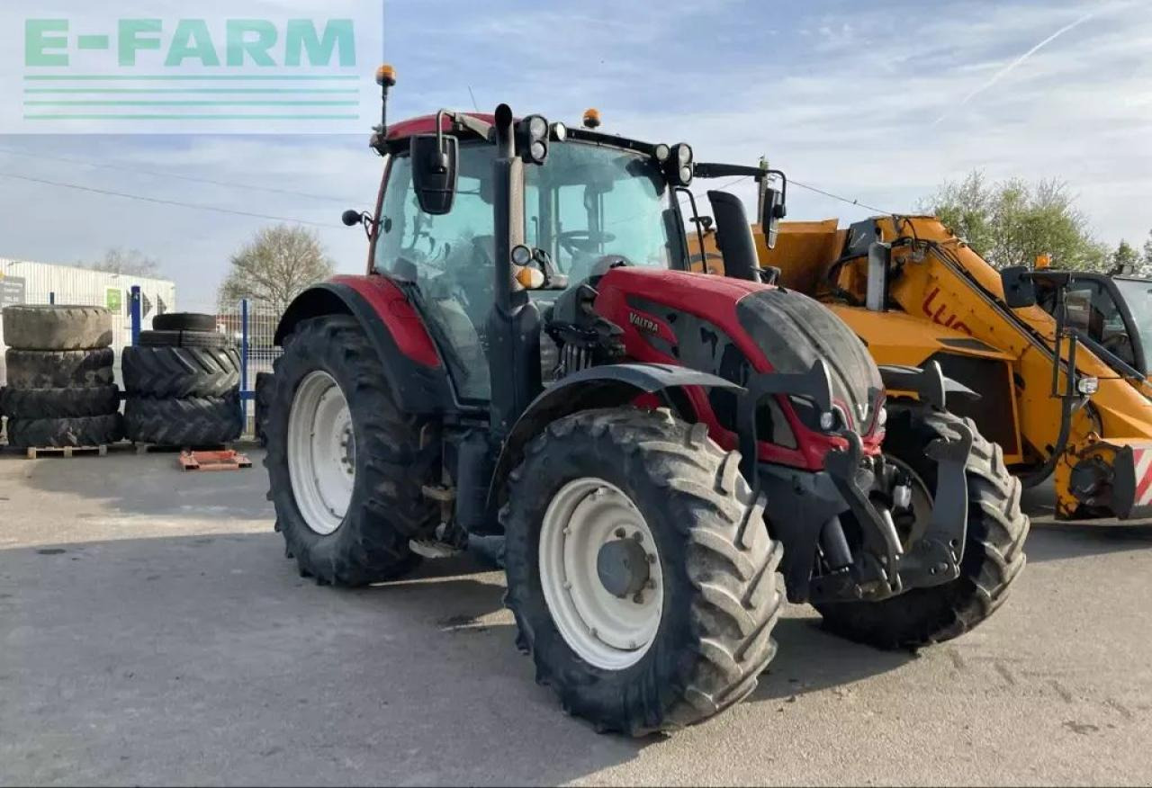 Valtra n 114 - Traktors: foto 1 Valtra n 114 - Traktors: foto 1