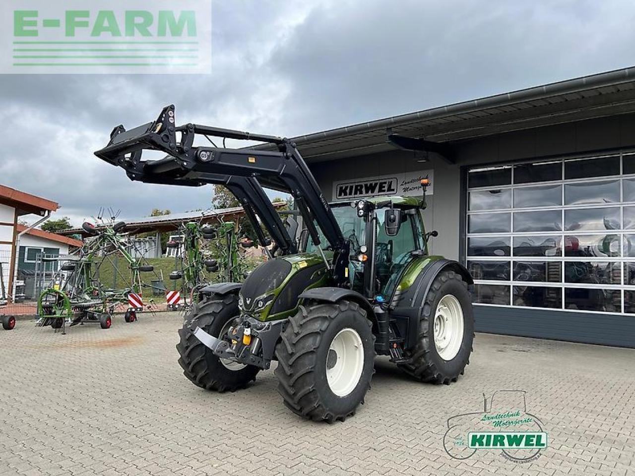 Valtra n 155 active Active - Traktors: foto 2 Valtra n 155 active Active - Traktors: foto 2