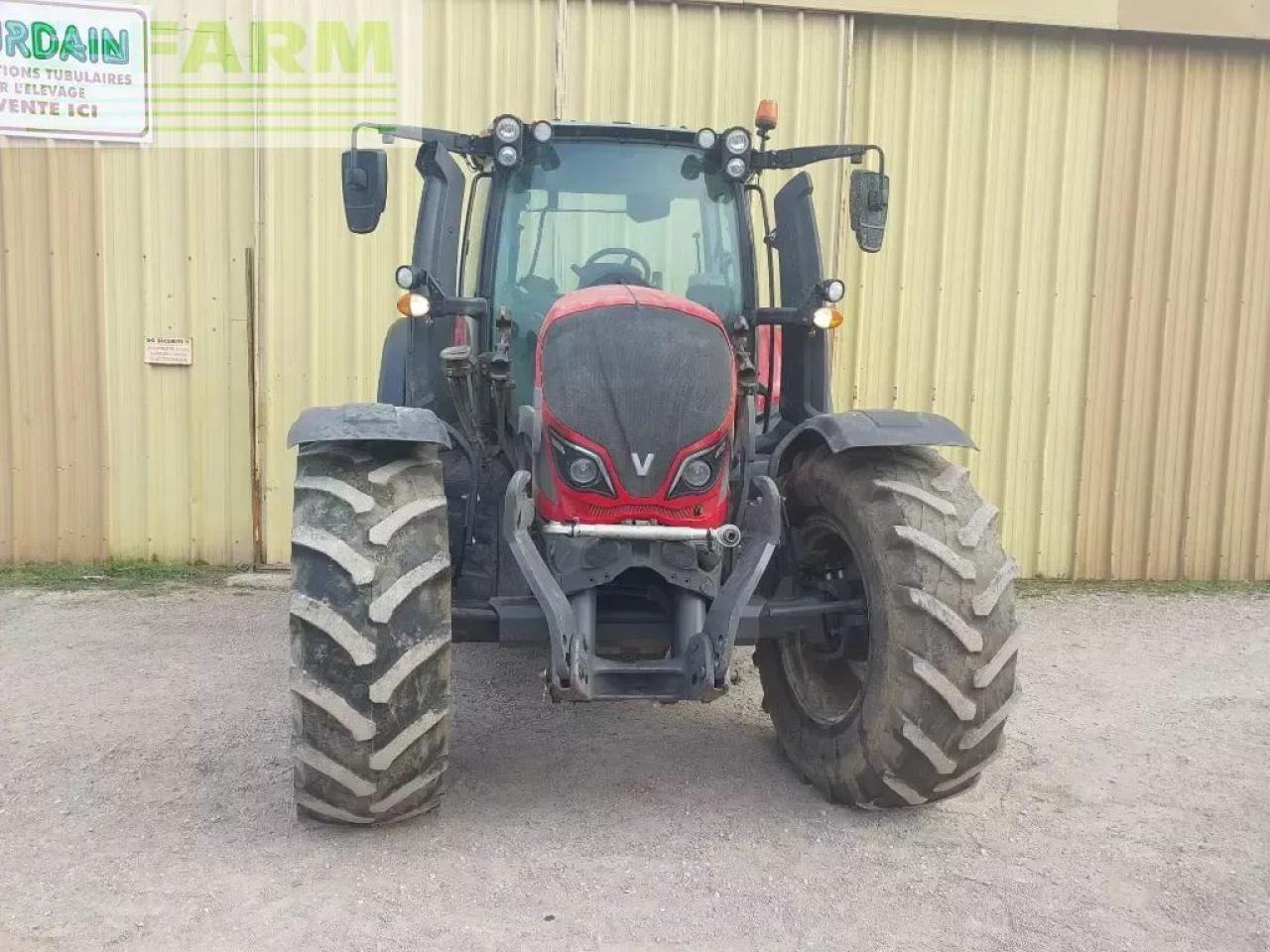 Valtra n 174 - Traktors: foto 4 Valtra n 174 - Traktors: foto 4