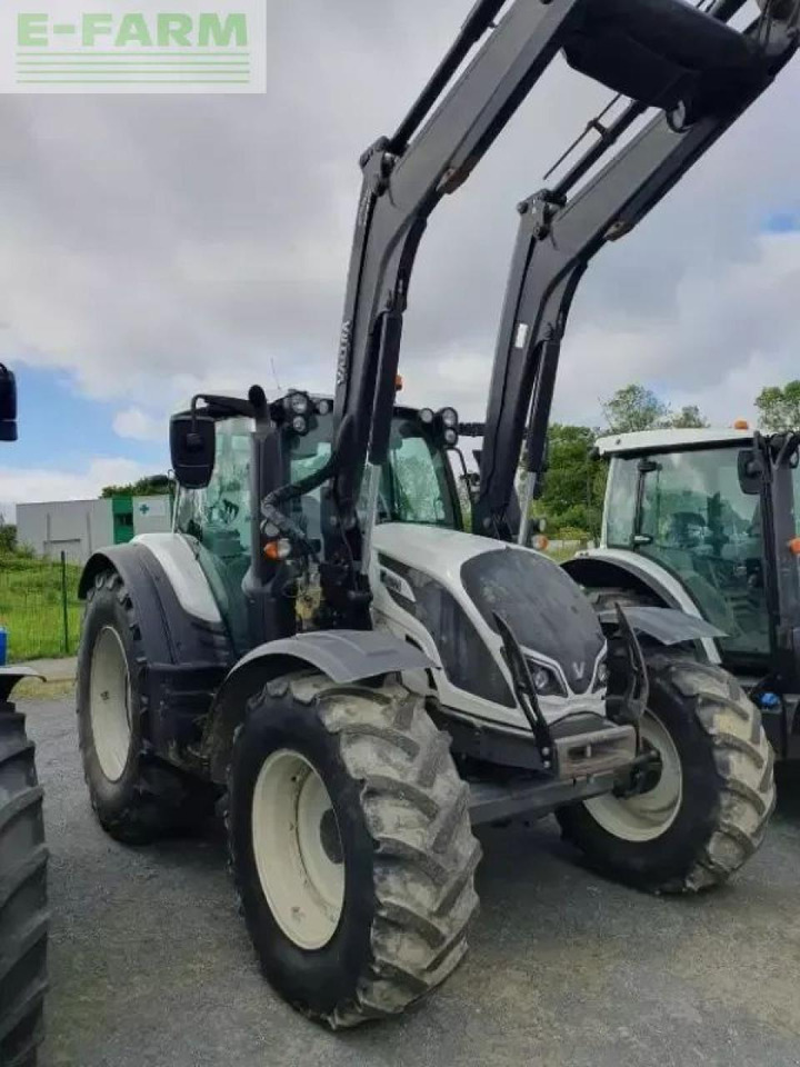 Valtra n134 active Active - Traktors: foto 1 Valtra n134 active Active - Traktors: foto 1