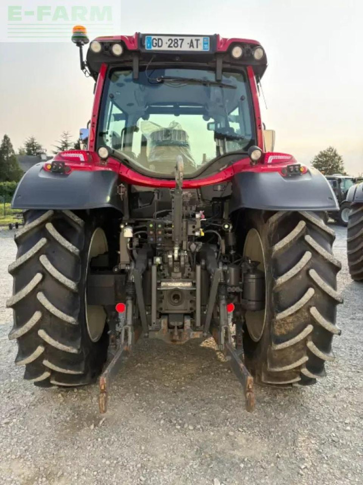 Valtra n135h - Traktors: foto 4 Valtra n135h - Traktors: foto 4