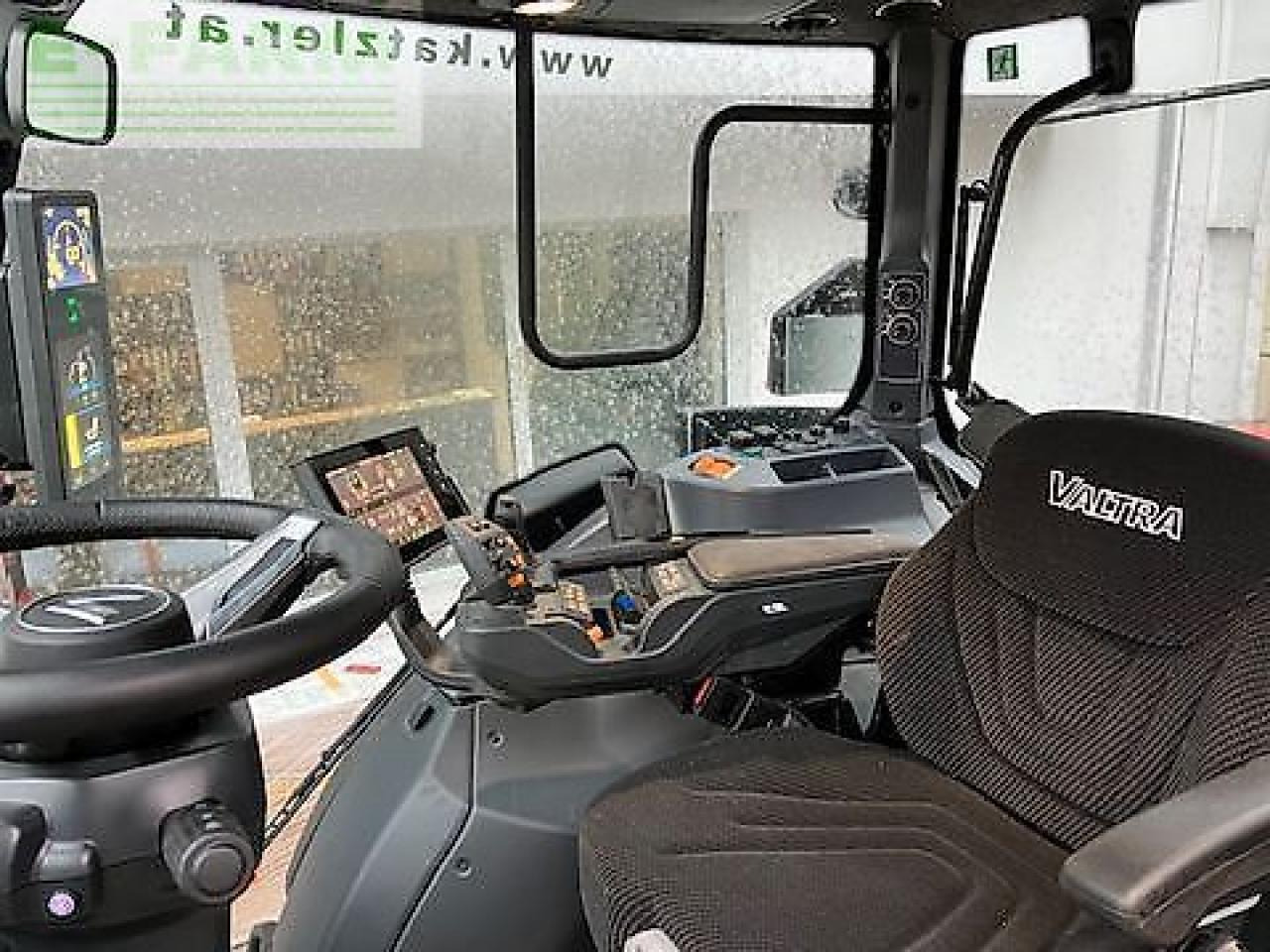 Valtra q305 - Traktors: foto 4 Valtra q305 - Traktors: foto 4