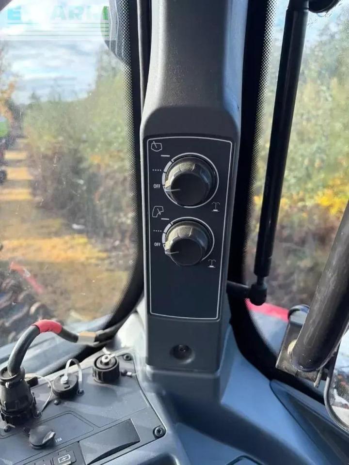 Valtra q305 - Traktors: foto 5 Valtra q305 - Traktors: foto 5