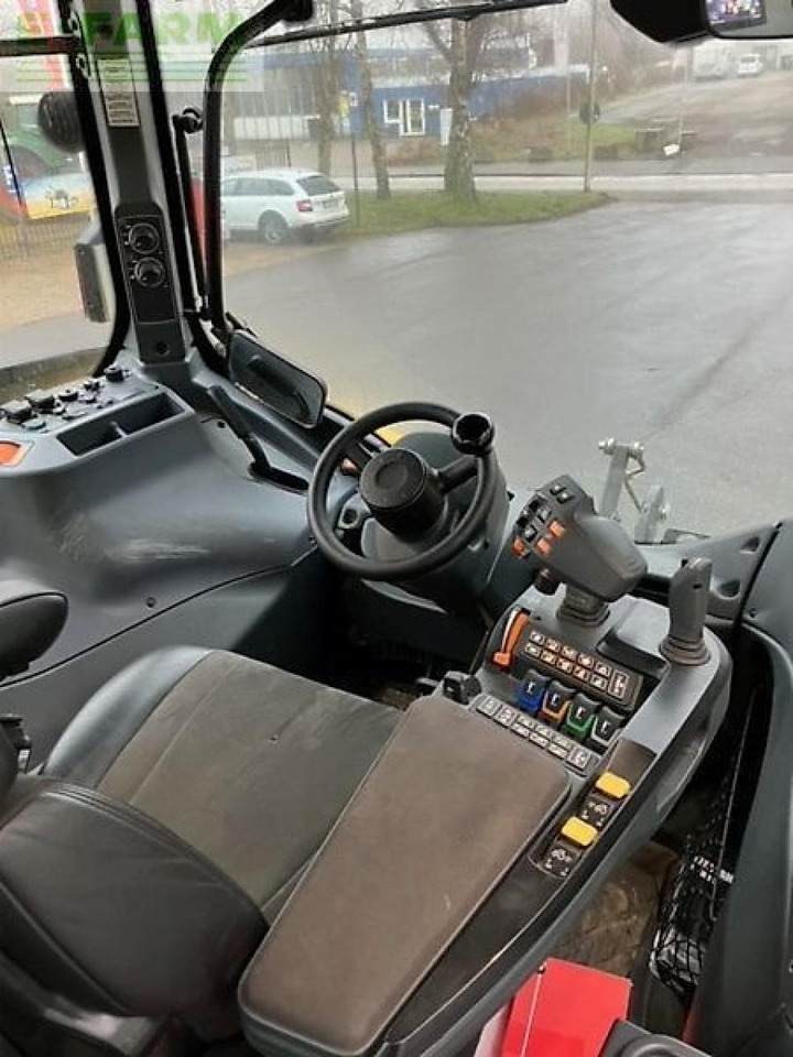 Traktors Valtra q305: foto 8