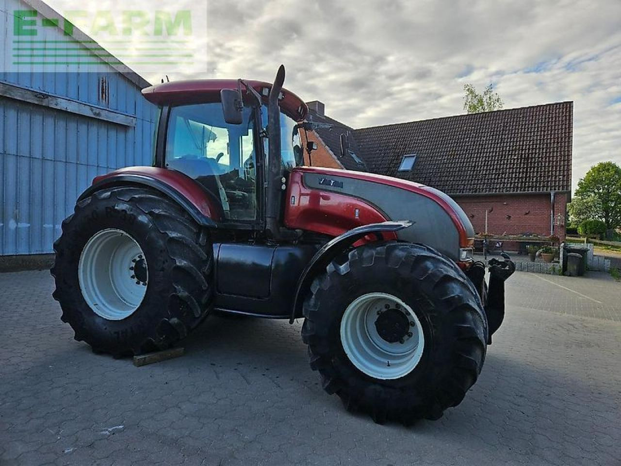 Valtra s 280 - Traktors: foto 2 Valtra s 280 - Traktors: foto 2