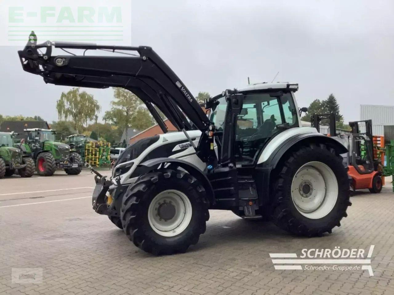 Valtra t 174 ed smarttouch | rtk | unlimited - Traktors: foto 3 Valtra t 174 ed smarttouch | rtk | unlimited - Traktors: foto 3