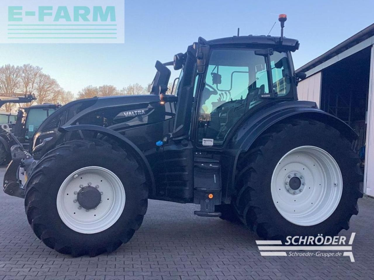Valtra t 175 ea - Traktors: foto 2 Valtra t 175 ea - Traktors: foto 2