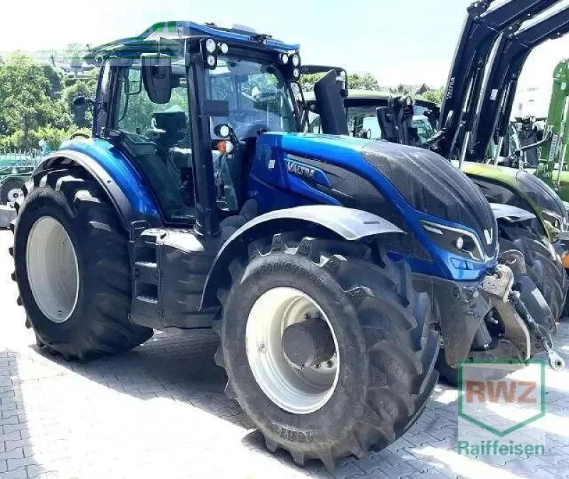 Valtra t 234 direct mit rüfa Direct - Traktors: foto 1 Valtra t 234 direct mit rüfa Direct - Traktors: foto 1