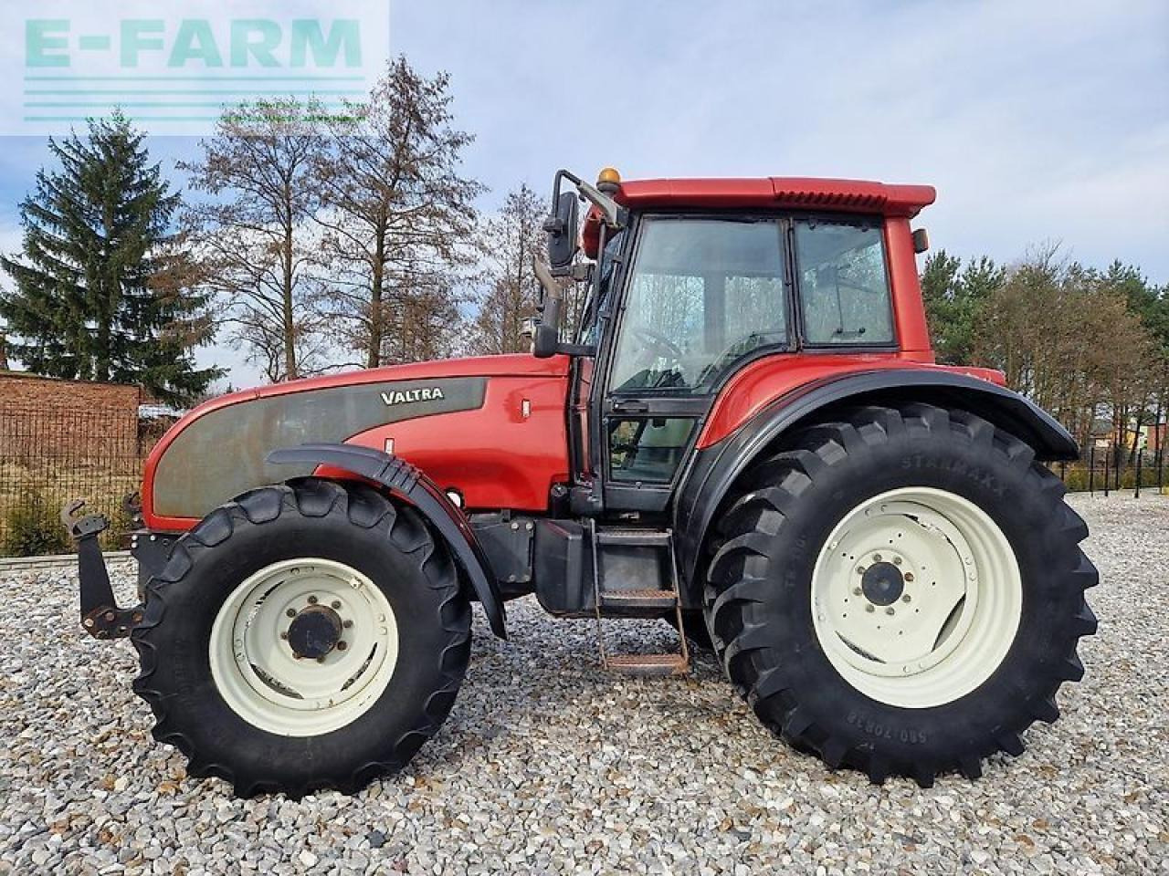 Valtra t120 - Traktors: foto 3 Valtra t120 - Traktors: foto 3