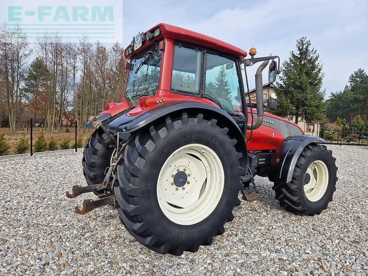 Valtra t120 - Traktors: foto 5 Valtra t120 - Traktors: foto 5