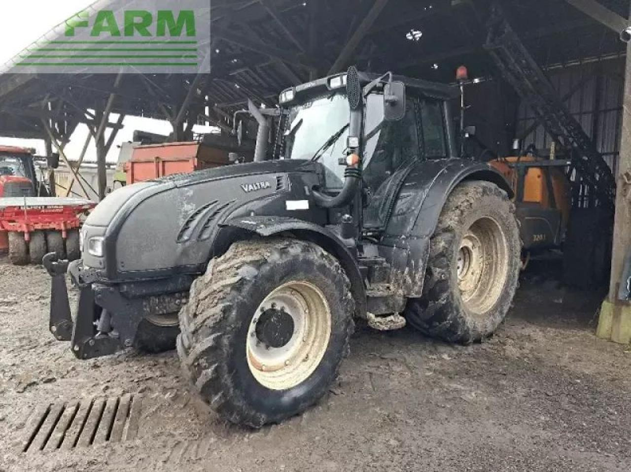 Valtra t172 - Traktors: foto 1 Valtra t172 - Traktors: foto 1