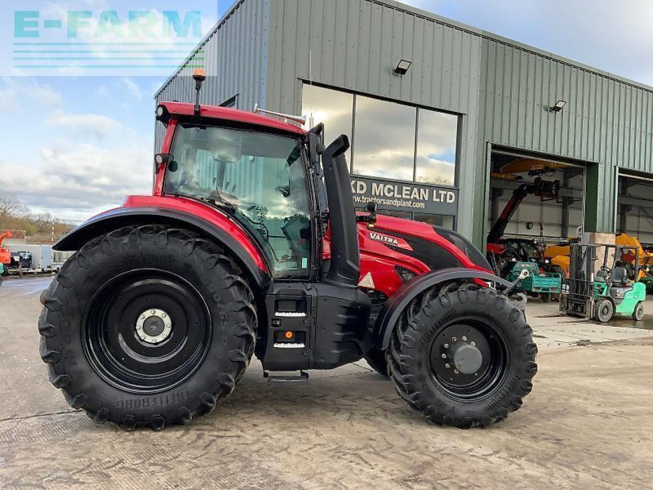 Valtra t195 active tractor (st21562) Active - Traktors: foto 1 Valtra t195 active tractor (st21562) Active - Traktors: foto 1