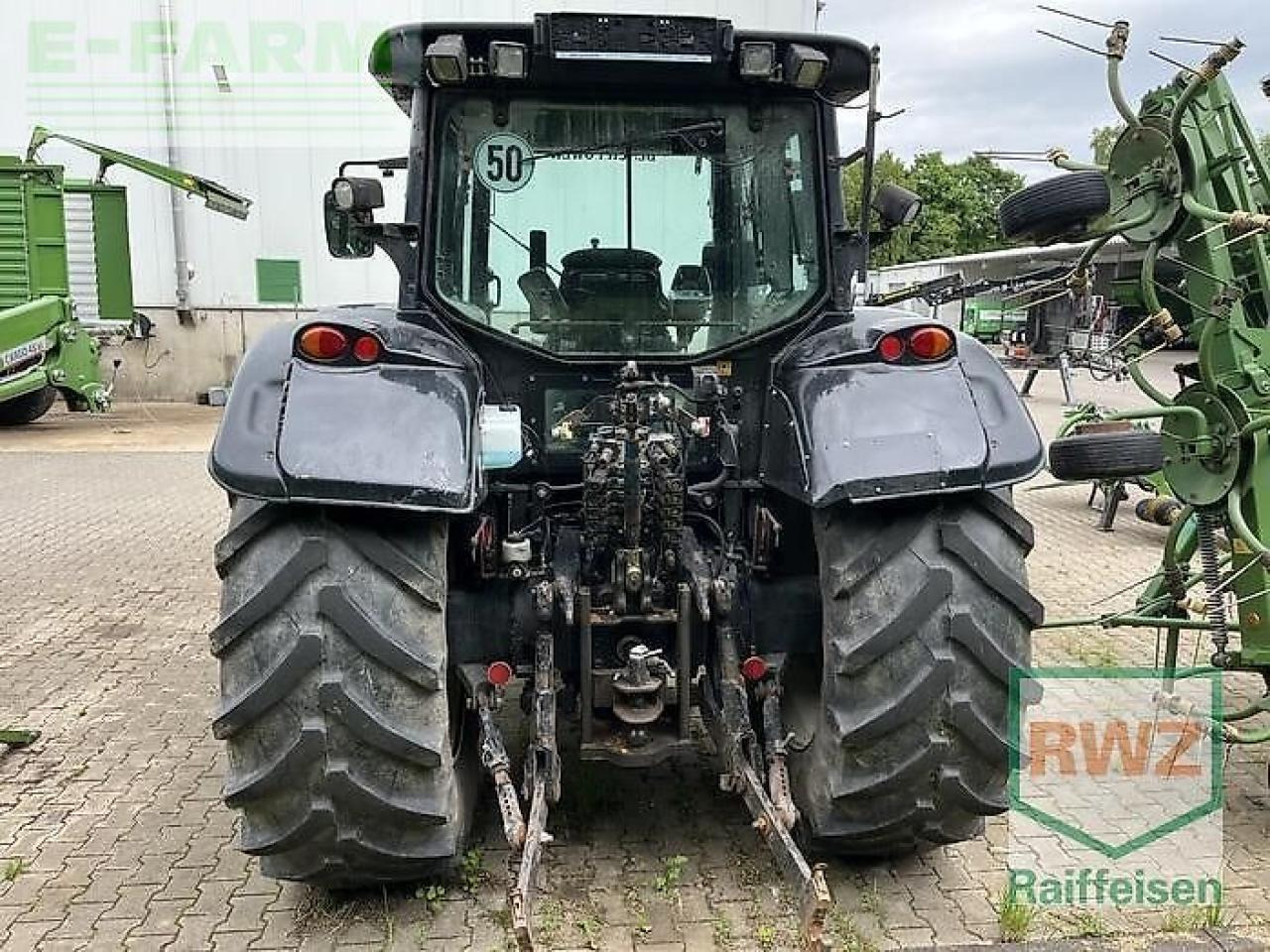 Valtra t202d - Traktors: foto 3 Valtra t202d - Traktors: foto 3
