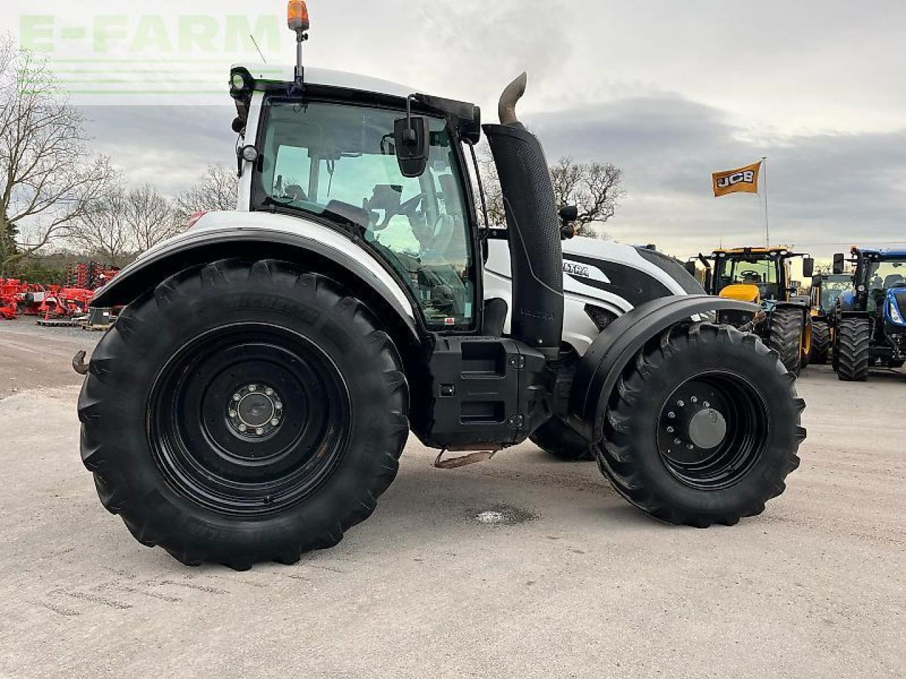 Valtra t234 - Traktors: foto 5 Valtra t234 - Traktors: foto 5