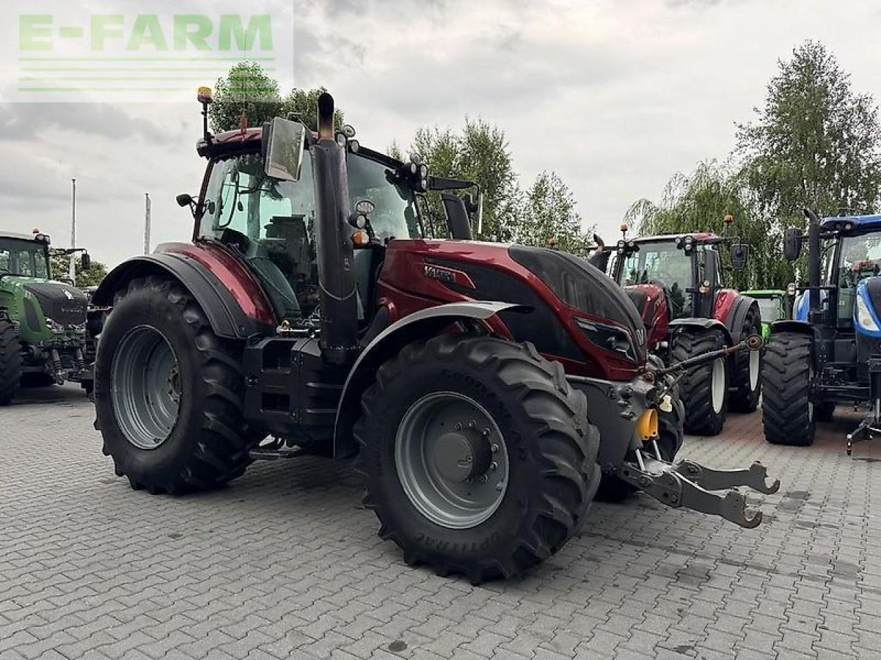 Valtra t234 versu smarttouch Versu - Traktors: foto 4 Valtra t234 versu smarttouch Versu - Traktors: foto 4