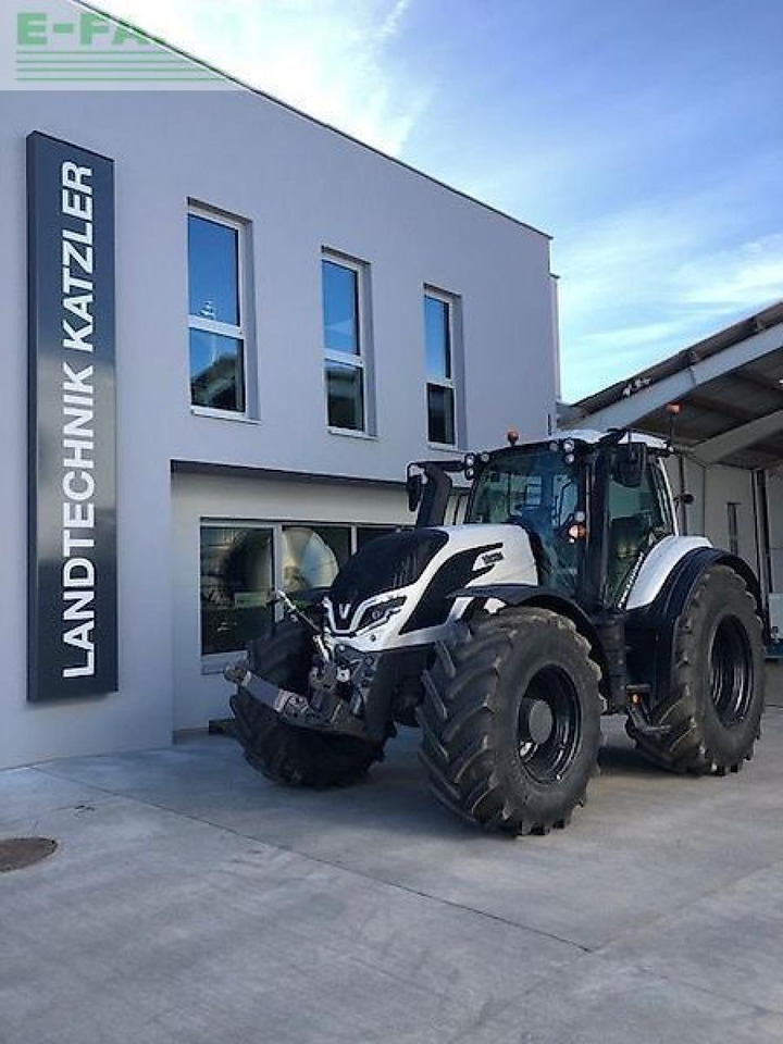 Valtra t235 direct Direct - Traktors: foto 1 Valtra t235 direct Direct - Traktors: foto 1