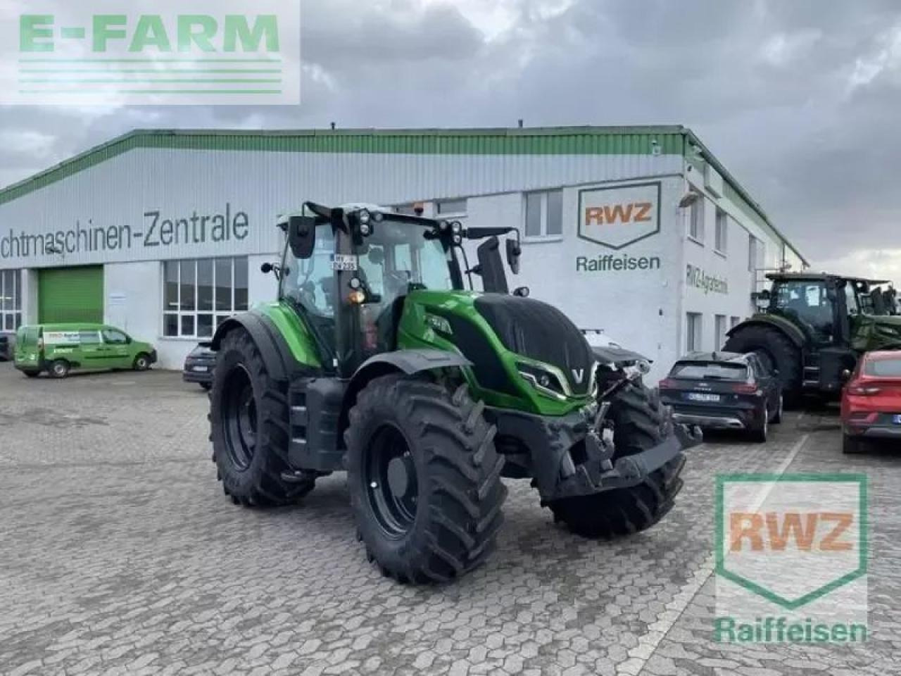 Valtra t235v - Traktors: foto 1 Valtra t235v - Traktors: foto 1