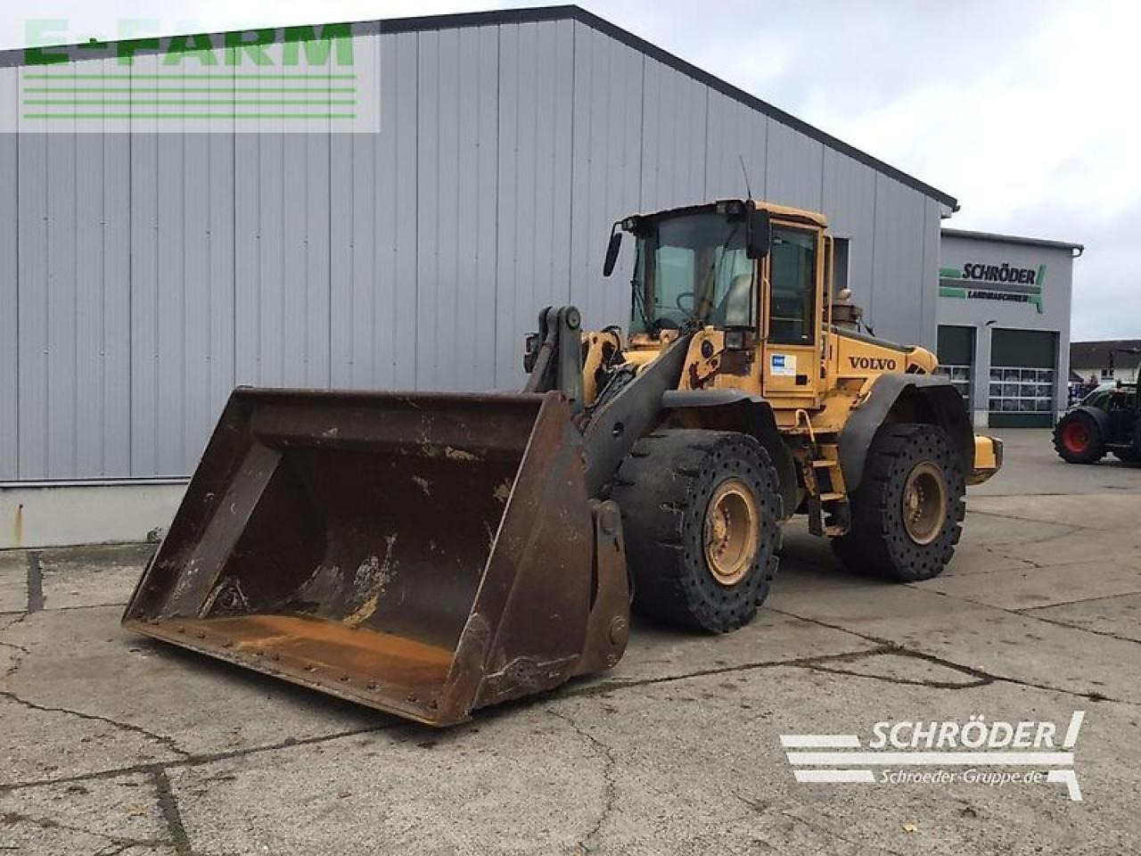 Volvo l 110 e - Mini-ekskavators: foto 2 Volvo l 110 e - Mini-ekskavators: foto 2