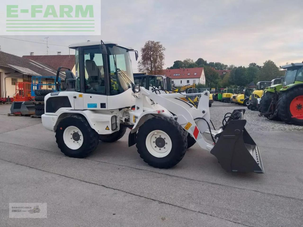 Volvo l 30g - Mini-ekskavators: foto 3 Volvo l 30g - Mini-ekskavators: foto 3