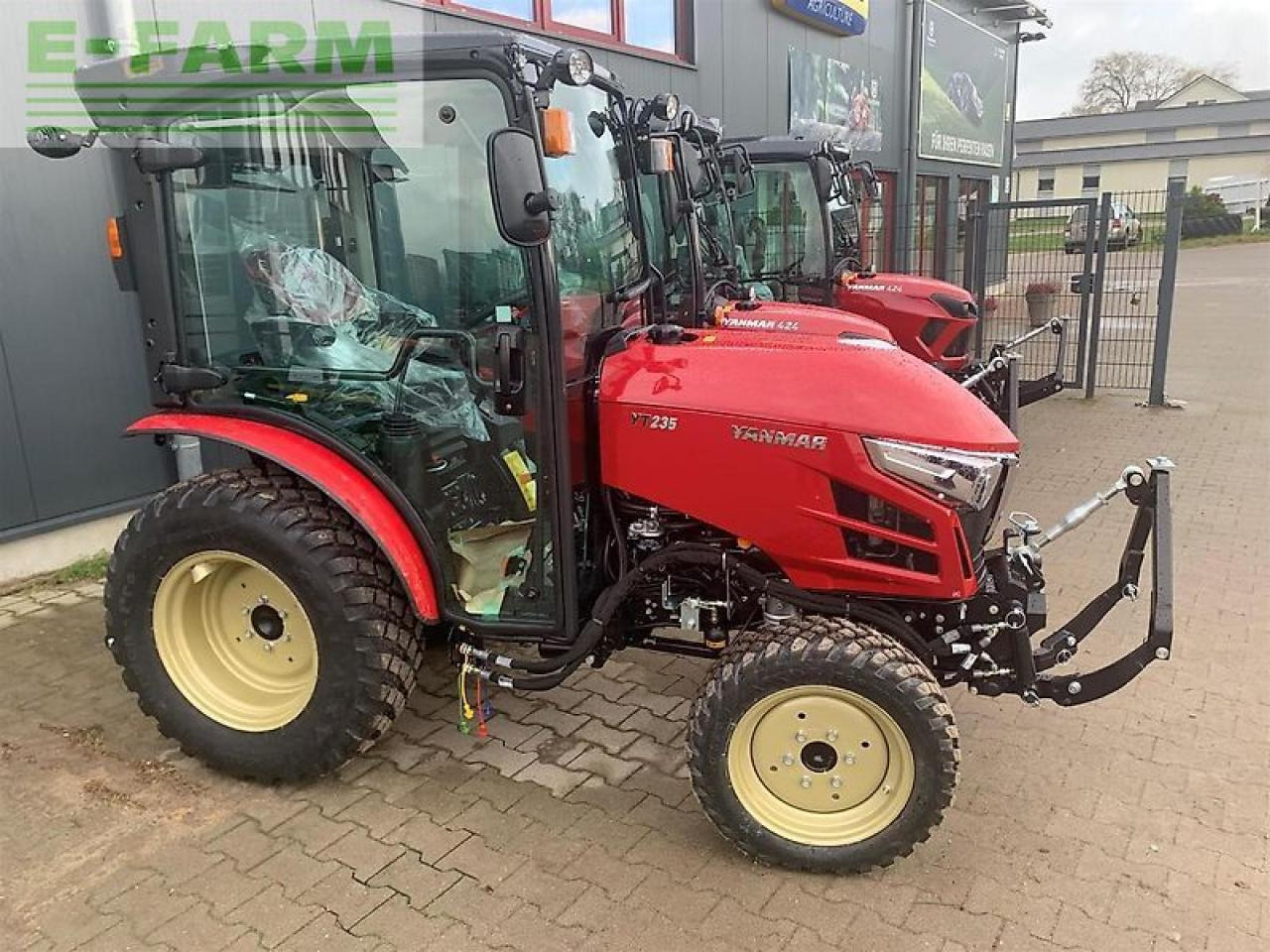 Yanmar yt235v-q - Traktors: foto 1 Yanmar yt235v-q - Traktors: foto 1