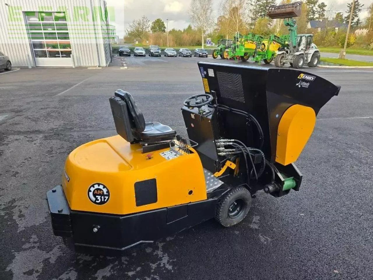 Am317 - Lopbarības sagatavošanas tehnika: foto 4 Am317 - Lopbarības sagatavošanas tehnika: foto 4