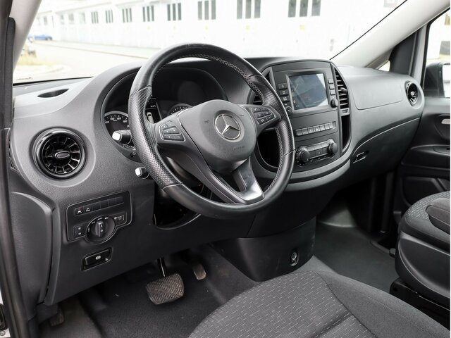 MERCEDES-BENZ Vito 114 TourerPro,lang,Automatik,8Sitze,Kamera - Citas iekārtas: foto 5 MERCEDES-BENZ Vito 114 TourerPro,lang,Automatik,8Sitze,Kamera - Citas iekārtas: foto 5