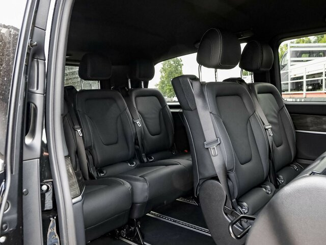 MERCEDES-BENZ EQV 300 Extralang,Avantgarde,8Sitze,2xelektr.Tür - Pasažieru furgons, Elektriskais furgons: foto 4 MERCEDES-BENZ EQV 300 Extralang,Avantgarde,8Sitze,2xelektr.Tür - Pasažieru furgons, Elektriskais furgons: foto 4