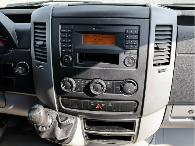 MERCEDES-BENZ Sprinter 214 CDI DOKA Pritsche,Klima,EURO6 - Furgons ar tentu, Kravas-pasažieru furgons: foto 5 MERCEDES-BENZ Sprinter 214 CDI DOKA Pritsche,Klima,EURO6 - Furgons ar tentu, Kravas-pasažieru furgons: foto 5
