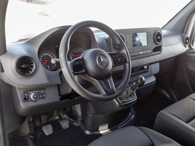 MERCEDES-BENZ Sprinter 214 CDI Kasten,3924,MBUX,Kamera - Mazs furgons: foto 4 MERCEDES-BENZ Sprinter 214 CDI Kasten,3924,MBUX,Kamera - Mazs furgons: foto 4