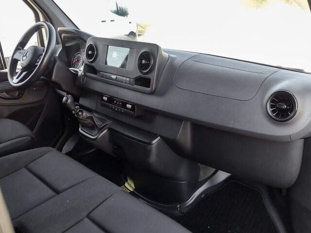 MERCEDES-BENZ Sprinter 214 CDI Kasten,3924,MBUX,Kamera - Mazs furgons: foto 3 MERCEDES-BENZ Sprinter 214 CDI Kasten,3924,MBUX,Kamera - Mazs furgons: foto 3