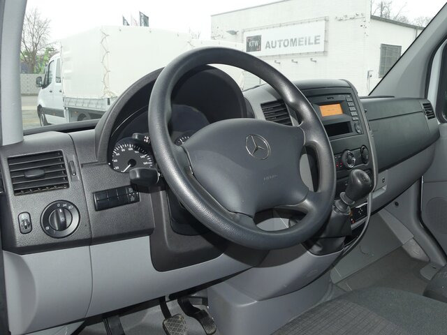 MERCEDES-BENZ Sprinter 311 CDI DOKA Pritsche,AHK,Standheizung - Furgons ar tentu, Kravas-pasažieru furgons: foto 4 MERCEDES-BENZ Sprinter 311 CDI DOKA Pritsche,AHK,Standheizung - Furgons ar tentu, Kravas-pasažieru furgons: foto 4