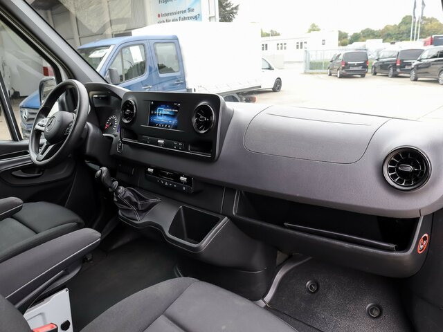 MERCEDES-BENZ Sprinter 314 CDI DOKA,Allrad,Standheizung... - Automašīna ar kravas platformu, Kravas-pasažieru furgons: foto 3 MERCEDES-BENZ Sprinter 314 CDI DOKA,Allrad,Standheizung... - Automašīna ar kravas platformu, Kravas-pasažieru furgons: foto 3