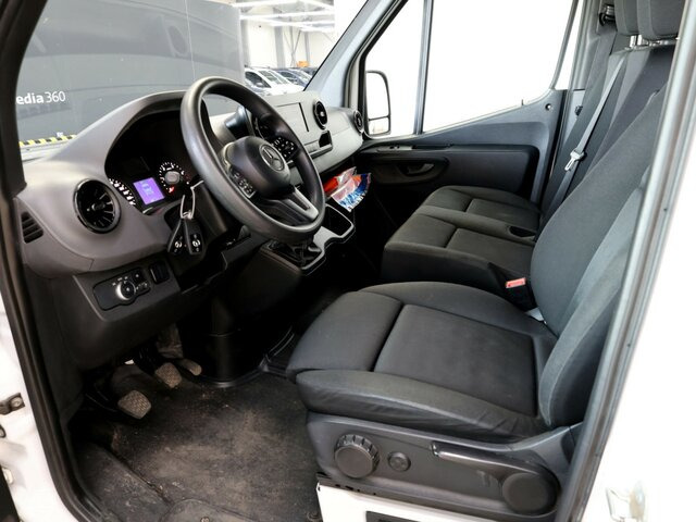 MERCEDES-BENZ Sprinter 314 CDI DOKA,MBUX,Klima,Tempomat - Automašīna ar kravas platformu, Kravas-pasažieru furgons: foto 2 MERCEDES-BENZ Sprinter 314 CDI DOKA,MBUX,Klima,Tempomat - Automašīna ar kravas platformu, Kravas-pasažieru furgons: foto 2