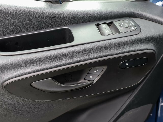 Mikroautobuss, Pasažieru furgons MERCEDES-BENZ Sprinter 315 CDI Maxi KombiTourer,8Sitze,Kamera: foto 6