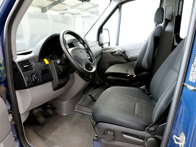 MERCEDES-BENZ Sprinter 316CDI DOKA,Allrad,Klima - Automašīna ar kravas platformu, Kravas-pasažieru furgons: foto 2 MERCEDES-BENZ Sprinter 316CDI DOKA,Allrad,Klima - Automašīna ar kravas platformu, Kravas-pasažieru furgons: foto 2