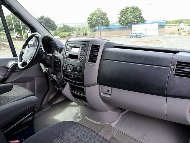 MERCEDES-BENZ Sprinter 316CDI DOKA,Allrad,Klima - Automašīna ar kravas platformu, Kravas-pasažieru furgons: foto 3 MERCEDES-BENZ Sprinter 316CDI DOKA,Allrad,Klima - Automašīna ar kravas platformu, Kravas-pasažieru furgons: foto 3