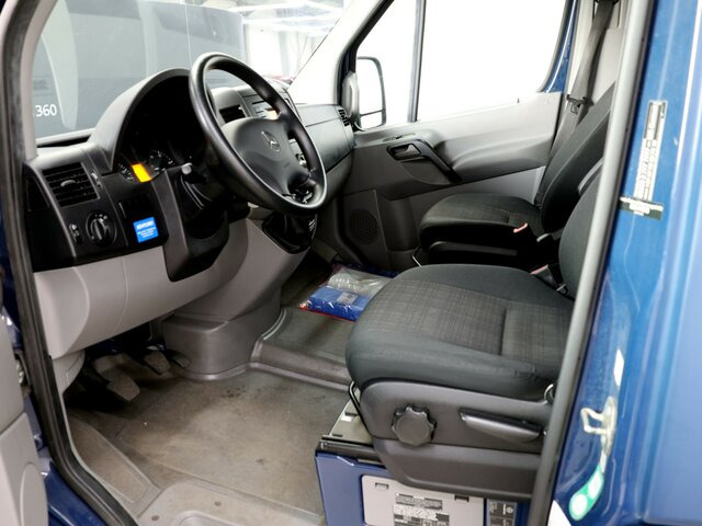 MERCEDES-BENZ Sprinter 316CDI DOKA,Allrad,Klima - Automašīna ar kravas platformu, Kravas-pasažieru furgons: foto 2 MERCEDES-BENZ Sprinter 316CDI DOKA,Allrad,Klima - Automašīna ar kravas platformu, Kravas-pasažieru furgons: foto 2